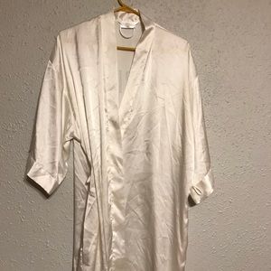 Victoria’s Secret Bride robe